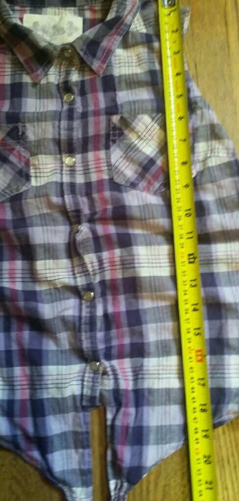Mudd tie waist sleeveless shirt. - Picture 3 of 4